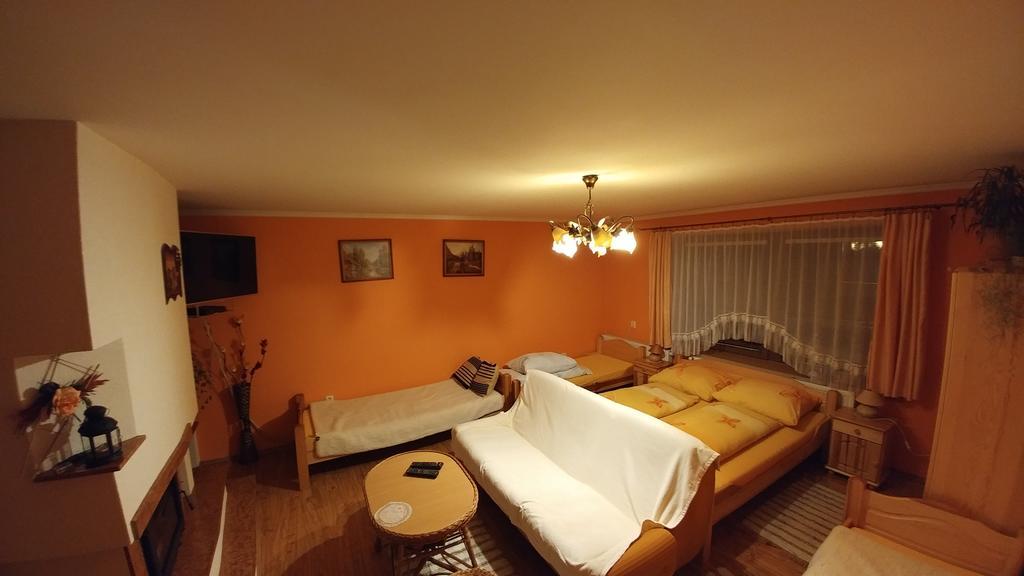 Privat U Zdenky Hotel Tvrdosin Exterior foto